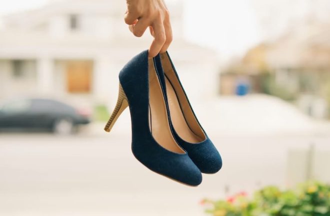 Синяя обувь